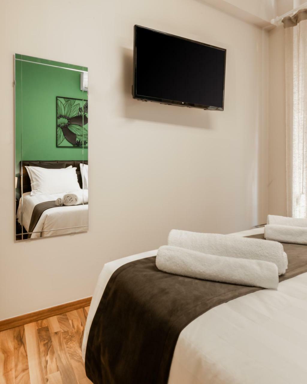 Monastiraki Urban Apartments Atene Esterno foto
